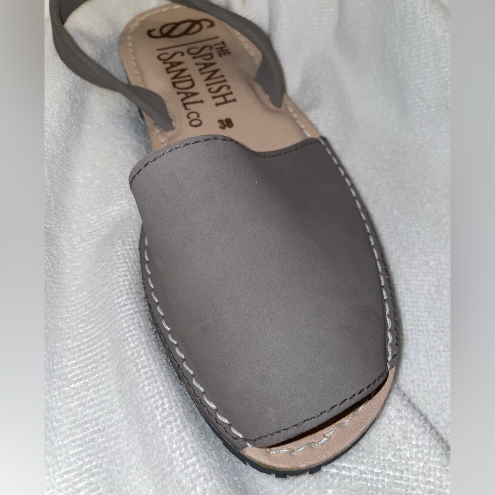 🎠 The Spanish Sandal Co. Women's 37